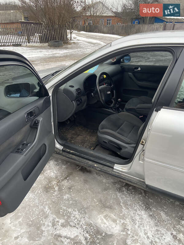 Хэтчбек Audi A3 2000 в Ахтырке