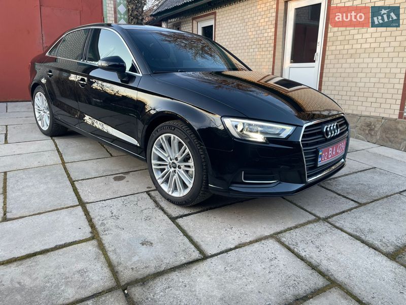 Седан Audi A3 2018 в Гнівані