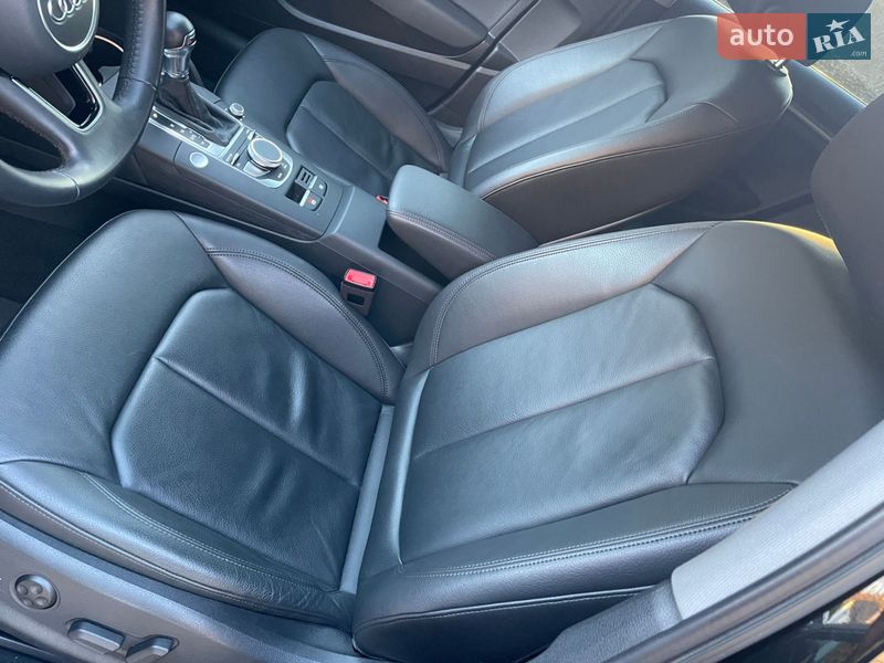 Седан Audi A3 2018 в Гнівані