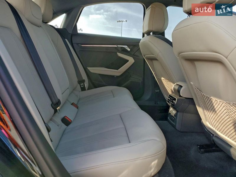 Седан Audi A3 2023 в Ровно