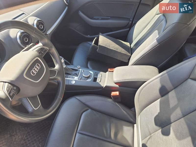 Седан Audi A3 2016 в Одессе