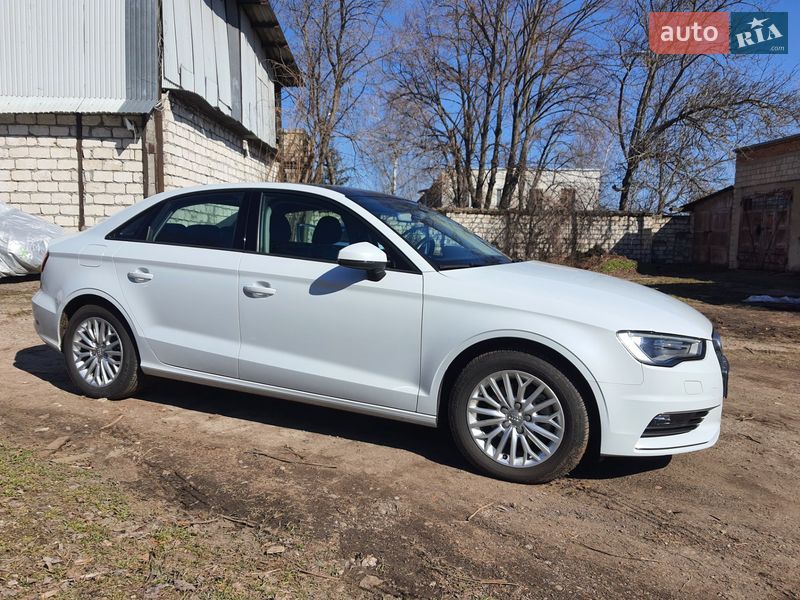 Седан Audi A3 2016 в Одессе