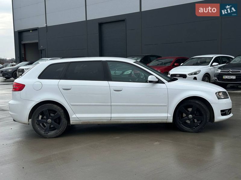 Хэтчбек Audi A3 2012 в Львове