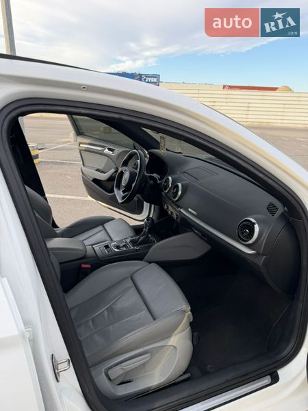 Седан Audi A3 2018 в Львове