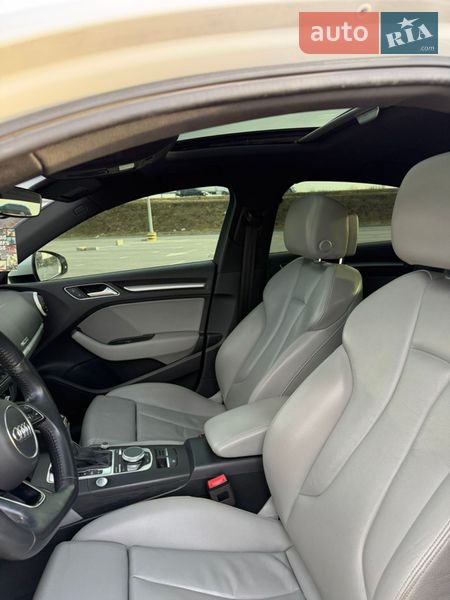 Седан Audi A3 2018 в Львове