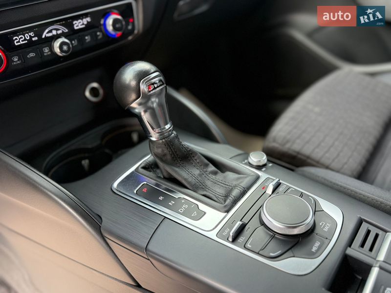 Седан Audi A3 2013 в Кропивницькому