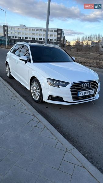 Хетчбек Audi A3 2016 в Василькові