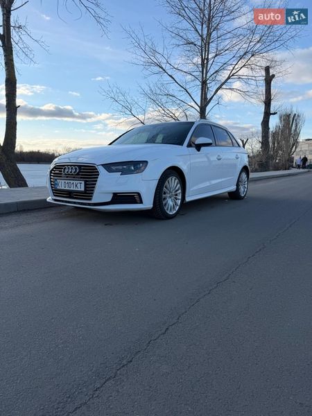 Хетчбек Audi A3 2016 в Василькові