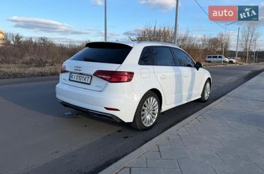 Хэтчбек Audi A3 2016 в Василькове