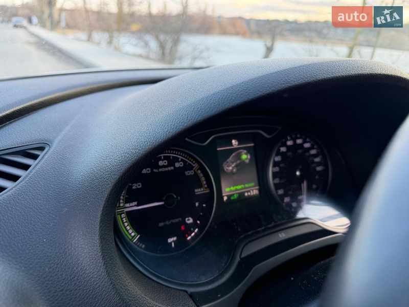 Хэтчбек Audi A3 2016 в Василькове