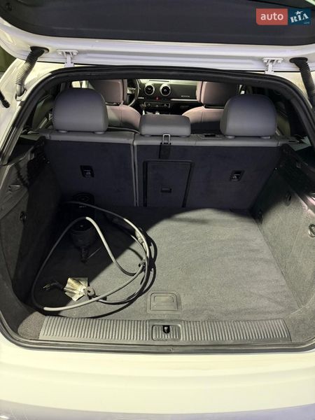 Хетчбек Audi A3 2016 в Василькові