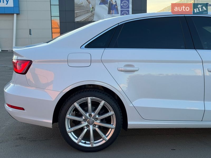 Седан Audi A3 2015 в Києві