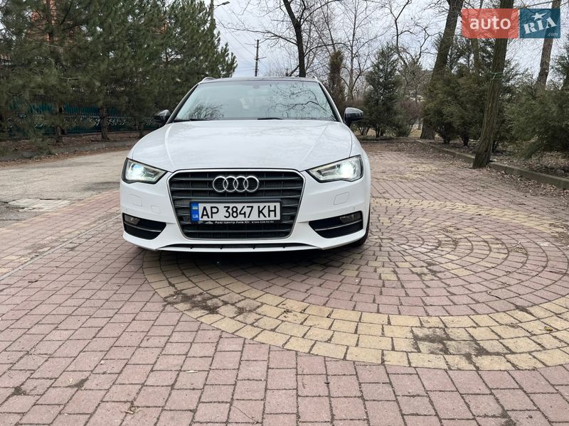 Хетчбек Audi A3 2016 в Запоріжжі