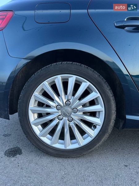 Хетчбек Audi A3 2017 в Львові