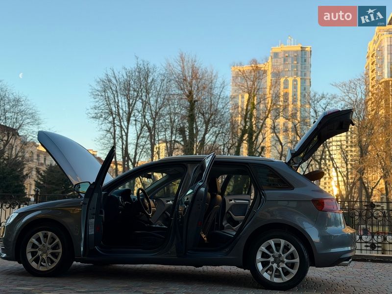 Хетчбек Audi A3 2016 в Одесі