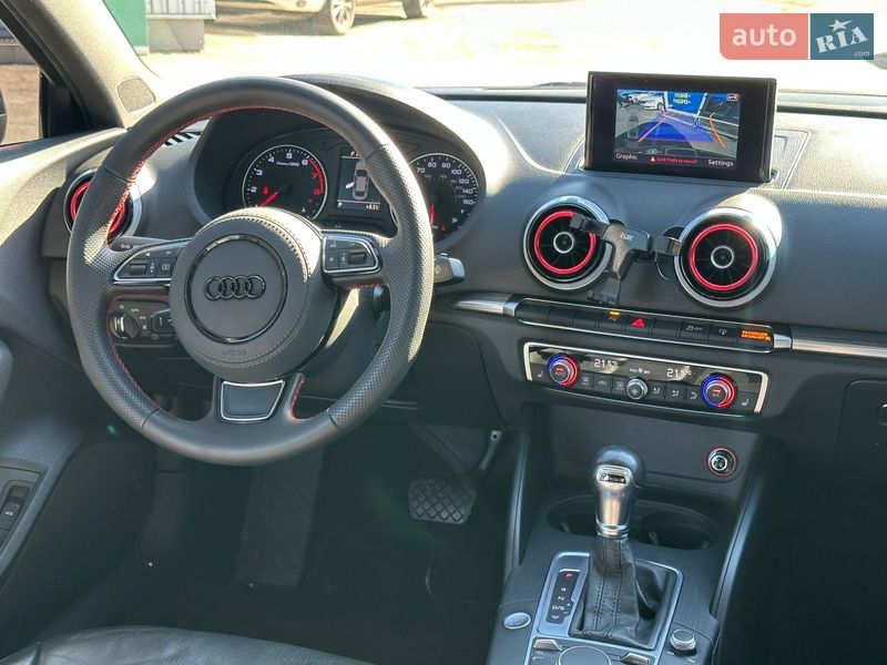 Седан Audi A3 2015 в Киеве