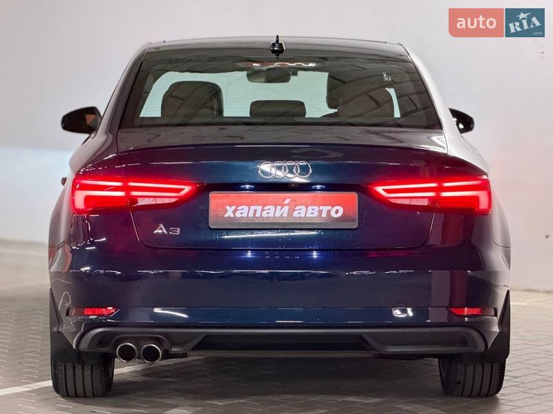 Седан Audi A3 2018 в Киеве