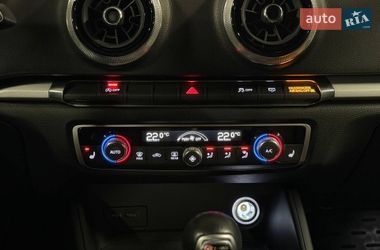 Седан Audi A3 2018 в Киеве
