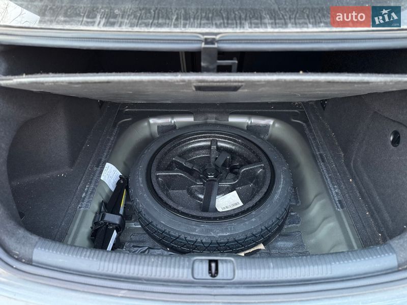 Седан Audi A3 2015 в Львові