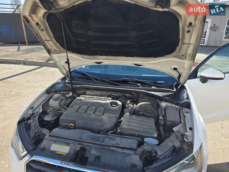 Седан Audi A3 2015 в Киеве