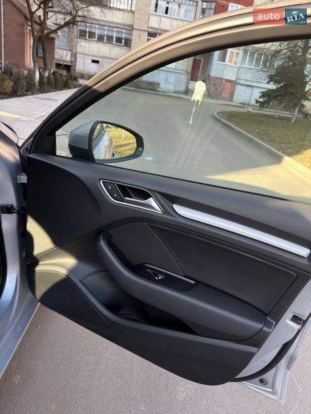 Седан Audi A3 2017 в Коломые