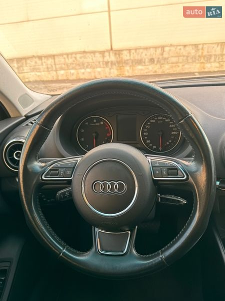 Седан Audi A3 2014 в Киеве