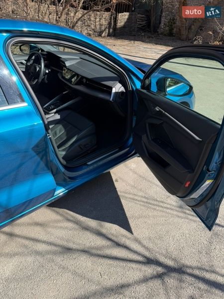 Седан Audi A3 2022 в Киеве