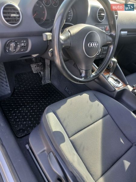 Хэтчбек Audi A3 2004 в Мукачево
