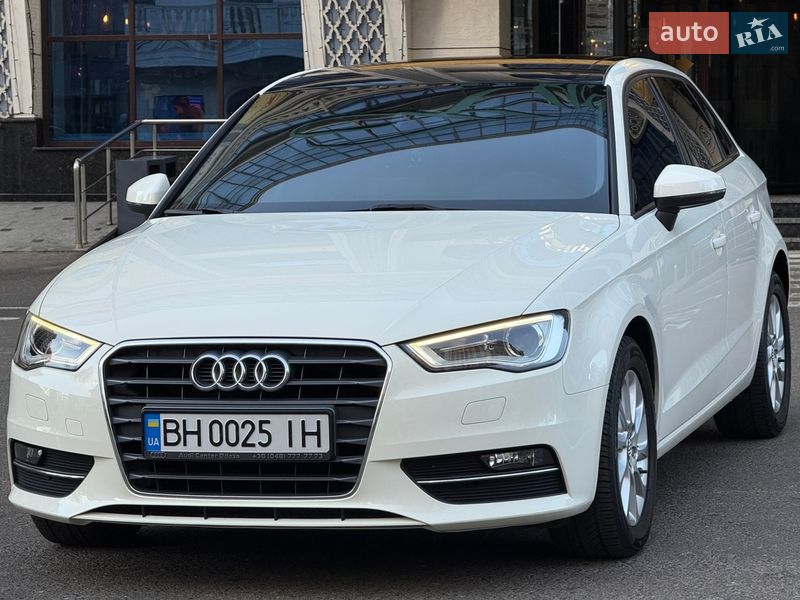 Хэтчбек Audi A3 2014 в Одессе