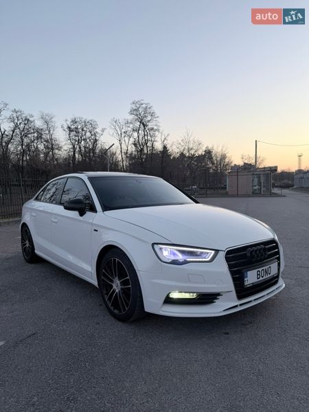 Седан Audi A3 2015 в Днепре