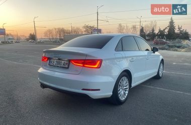 Седан Audi A3 2016 в Дніпрі