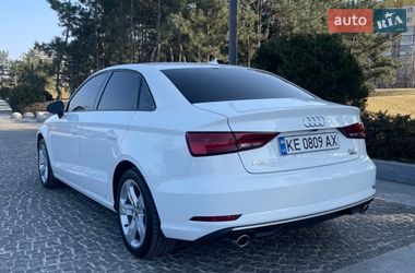 Седан Audi A3 2018 в Днепре