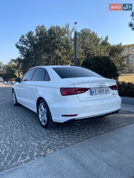 Седан Audi A3 2018 в Днепре