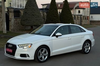 Седан Audi A3 2017 в Луцке