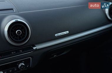 Седан Audi A3 2017 в Луцке