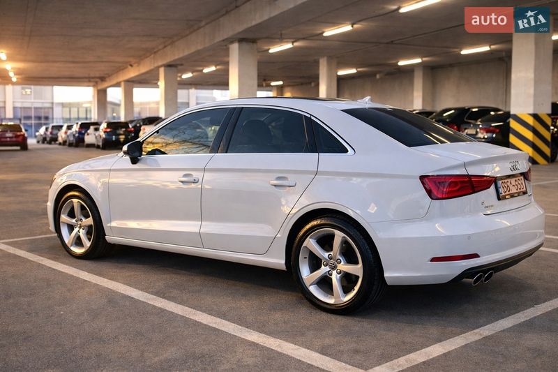Седан Audi A3 2014 в Дубровице