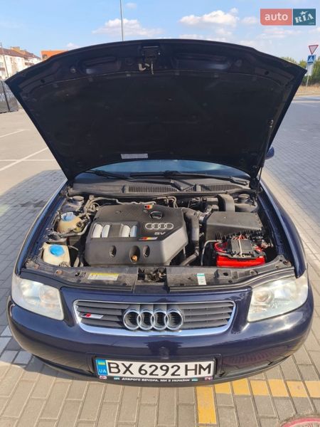 Хэтчбек Audi A3 2001 в Славуте
