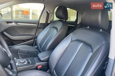 Седан Audi A3 2016 в Киеве