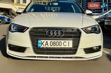 Седан Audi A3 2016 в Киеве