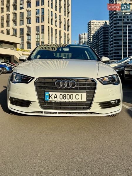Седан Audi A3 2016 в Киеве