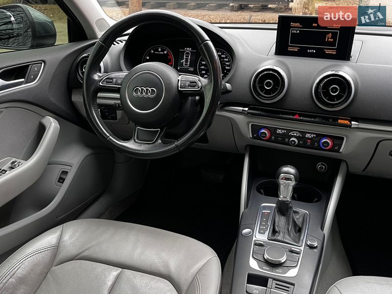 Седан Audi A3 2014 в Одессе