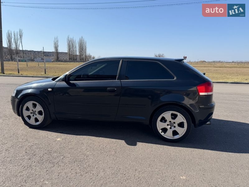 Хэтчбек Audi A3 2003 в Очакове