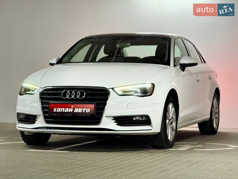 Седан Audi A3 2015 в Києві фото Седан Audi A3 2015 в Києві