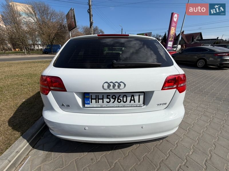 Хэтчбек Audi A3 2013 в Одессе
