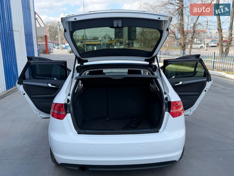 Хэтчбек Audi A3 2013 в Одессе