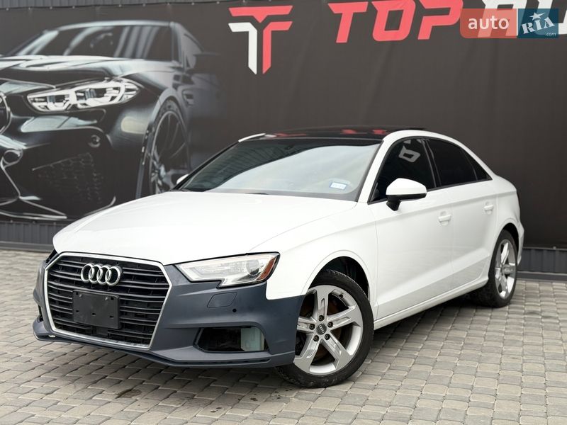 Седан Audi A3 2018 в Львове