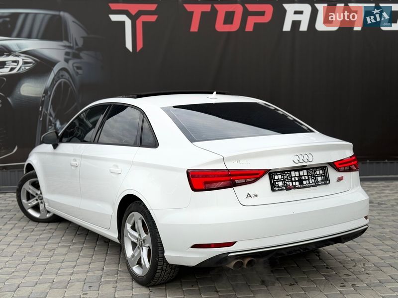 Седан Audi A3 2018 в Львове