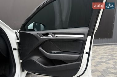 Седан Audi A3 2018 в Львове