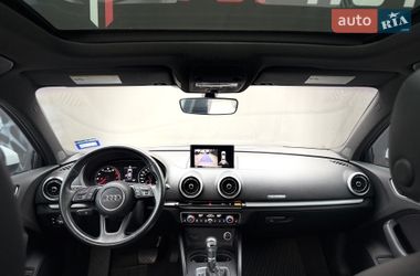 Седан Audi A3 2018 в Львове