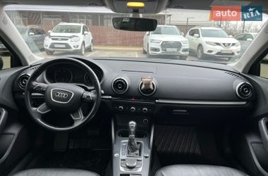 Седан Audi A3 2016 в Киеве